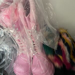 Demonia Bear-202 Platform Boots